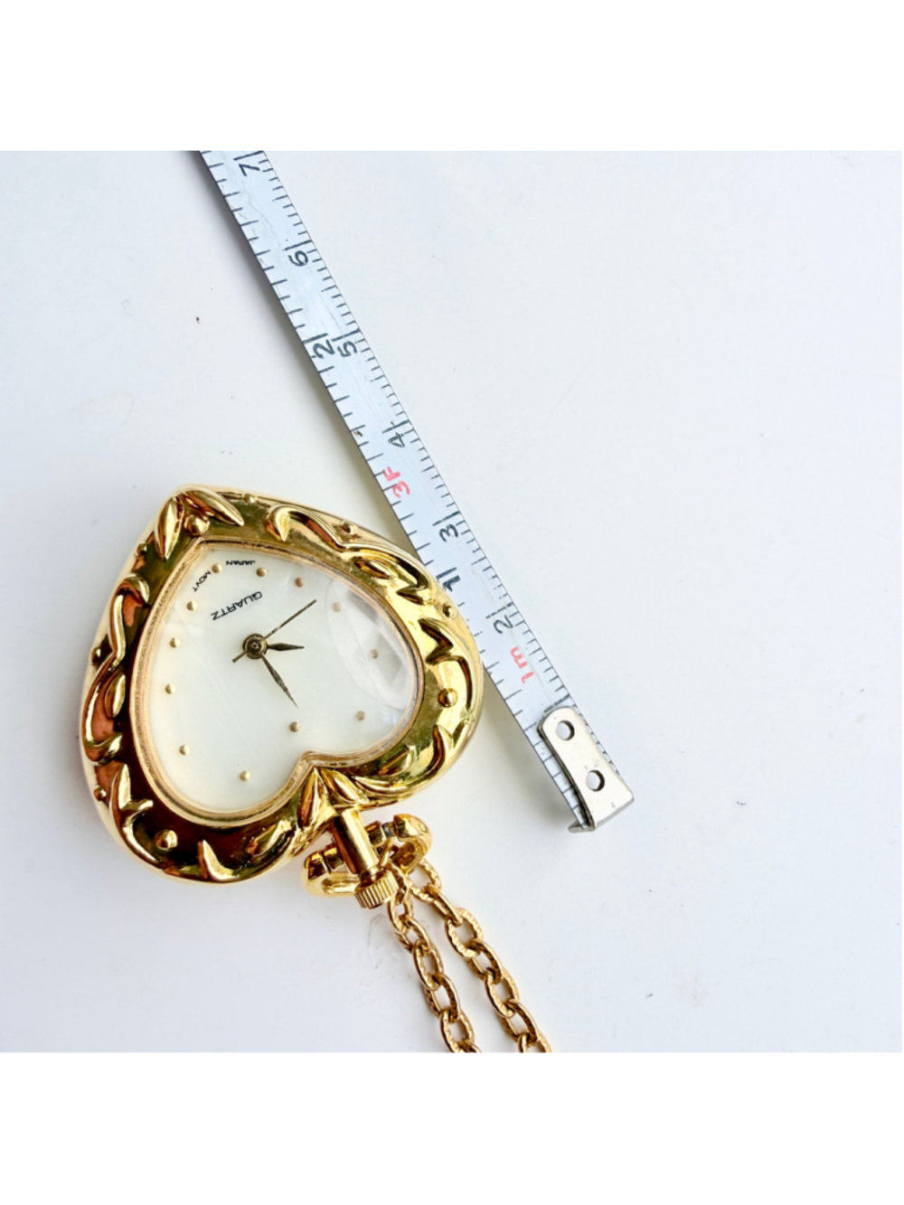 Vintage Avon Heart Watch Necklace Long Gold Tone Quartz Pendant Jewelry - Picture 9 of 10
